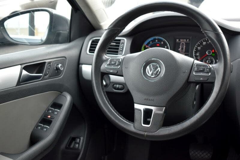 2013 Volkswagen Jetta Hybrid SEL FWD for sale in CRESTWOOD, IL – photo 13
