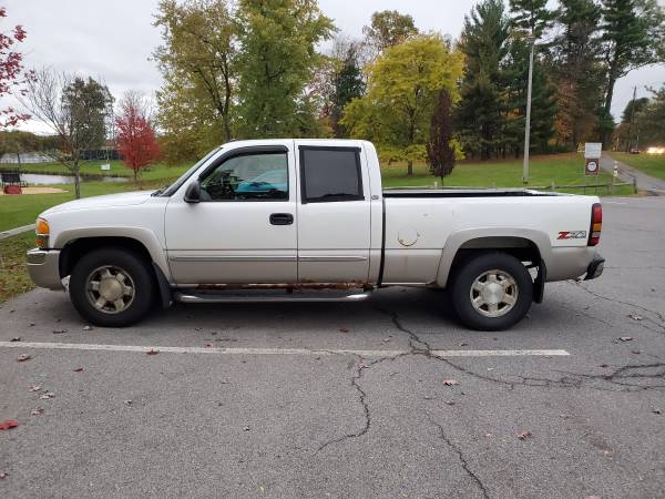 2005 GMC Sierra 1500 SLT Z71 Extended Cab $1000 OBO for sale in Schenectady, NY – photo 6