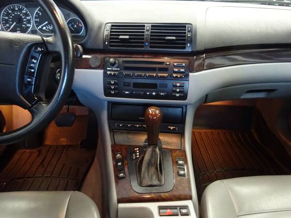 2002 BMW 330XI*Sunroof*Heated leather*www.carkingsales.com - cars &... for sale in West Allis, WI – photo 8