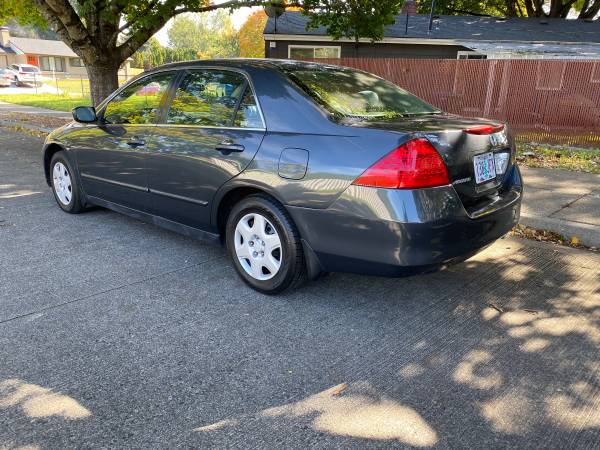 2006 Honda Accord 104K Miles LX 4Door 1OWNER NonSmoker 2020 Tags for sale in Happy valley, OR – photo 2