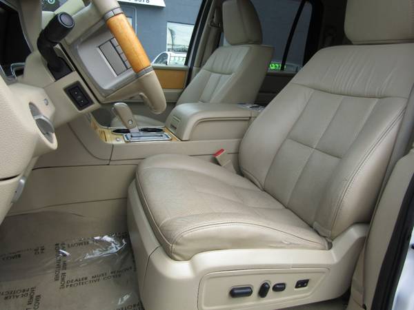 2009 Lincoln Navigator 4dr 4X4 Luxury WHITE 1 OWNER 121K MILES for sale in Milwaukie, OR – photo 12