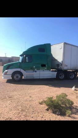 2013 semi volvo truck - cars & trucks - by owner - vehicle... for sale in Glendale, AZ – photo 3