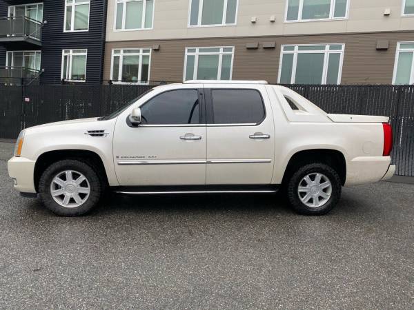 2008 Cadillac Escalade EXT All Wheel Drive Truck Base AWD 4dr SB... for sale in Seattle, WA – photo 2