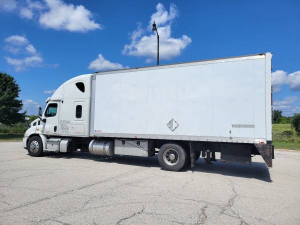 Freightliner Cascadia Box truck for sale in Addison, IL – photo 5