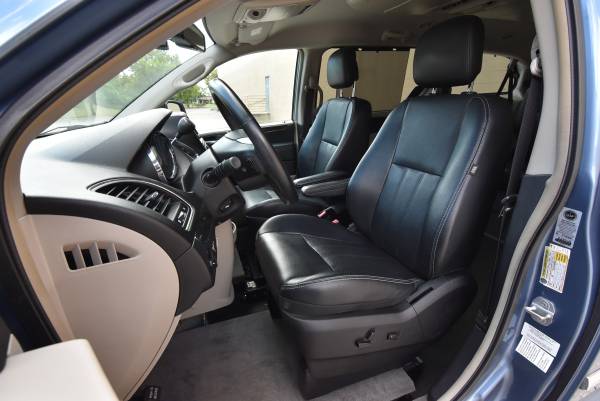2011 Chrysler Town & Country wheelchair handicap accessible van for sale in Ocala, FL – photo 22