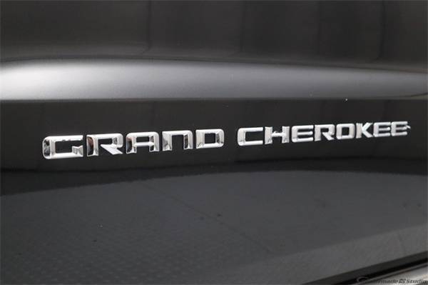 LOADED 2014 Jeep Grand Cherokee Summit 5.7L V8 HEMI 4WD SUV AWD for sale in Sumner, WA – photo 15
