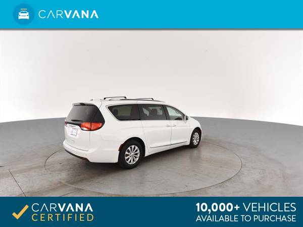 2018 Chrysler Pacifica Touring L Minivan 4D mini-van White - FINANCE for sale in Atlanta, GA – photo 11