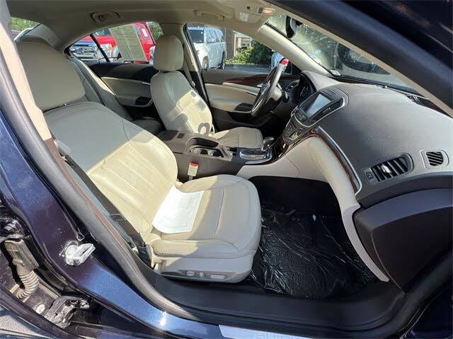 2017 Buick Regal Premium II Sedan FWD for sale in Winchester, VA – photo 28