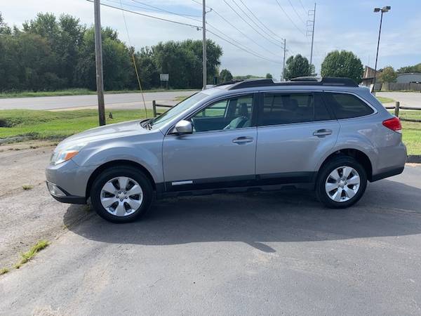 2010 Subaru Outback AWD 2.5i Limited for sale in ROGERS, AR – photo 3
