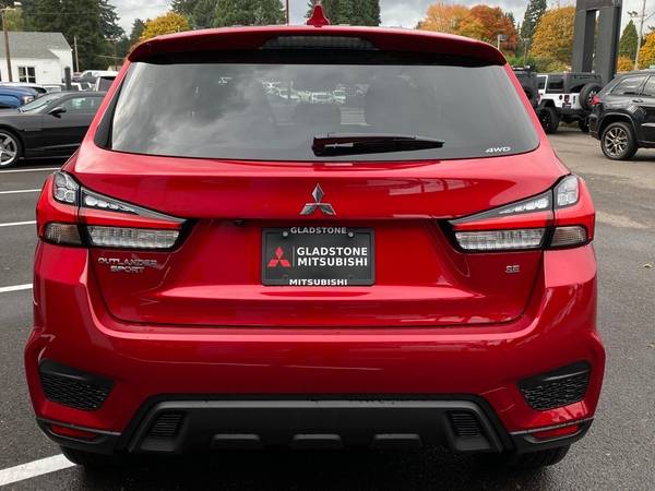 2020 Mitsubishi Outlander Sport 4x4 4WD SE SUV for sale in Milwaukie, OR – photo 5