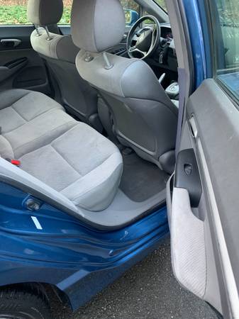 2009 HONDA CIVIC (LOW MILES) 27,000 - cars & trucks - by owner -... for sale in Fairfax Station, District Of Columbia – photo 9