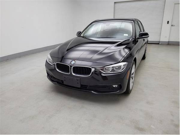 2018 BMW 320i xDrive - sedan - - by dealer - vehicle for sale in Taylor, MI – photo 15