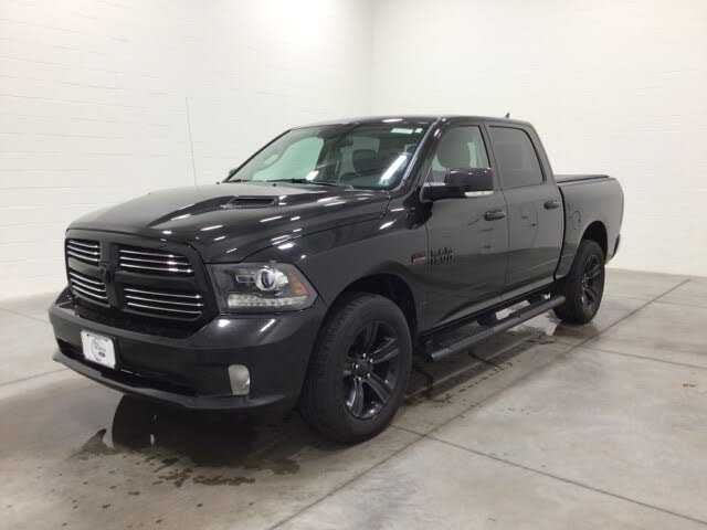 2016 RAM 1500 Sport Crew Cab 4WD for sale in Hortonville, WI – photo 8