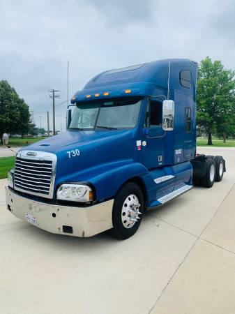 2010 Freightliner Century for sale in Bolingbrook, IL – photo 3