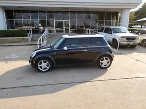 2005 MINI Cooper Hardtop Astro Black Metallic ON SPECIAL - Great deal! for sale in Austin, TX – photo 2