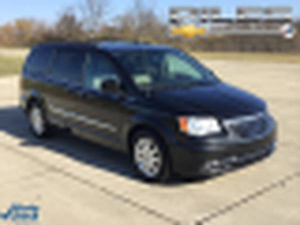 2016 Chrysler Town Country Touring - cars & trucks - by dealer -... for sale in Dry Ridge, OH
