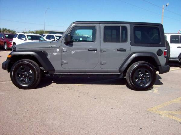 2018 Jeep Wrangler unlimited 4x4 - - by dealer for sale in El Paso, TX – photo 3