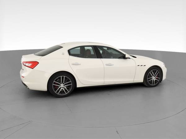 2018 Maserati Ghibli S Q4 Sedan 4D sedan White - FINANCE ONLINE -... for sale in Chicago, IL – photo 12