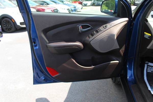 2015 Hyundai Tucson AWD 4dr GLS Laguna Blue Mica - cars & for sale in Gainesville, FL – photo 18