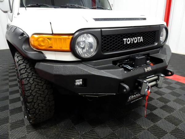 2012 Toyota FJ Cruiser 4WD hatchback White - cars & trucks - by... for sale in Branson West, MO – photo 7