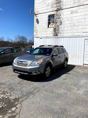 2010 Subaru Outback - - by dealer - vehicle automotive for sale in Mechanicsburg, PA – photo 2