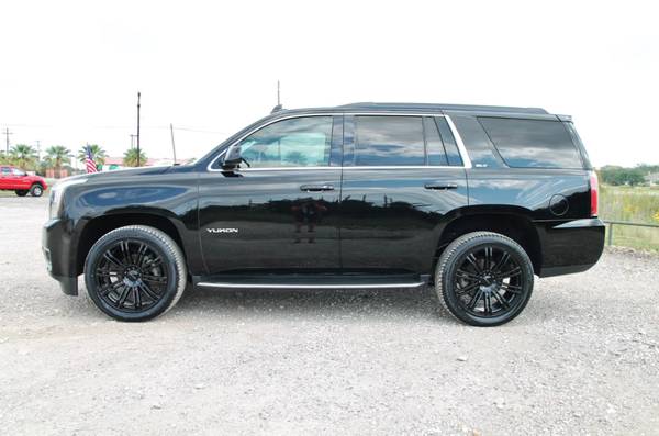 2017 GMC YUKON SLT 4X4 - LOADED - 22s - BLK ON BLK - NAV - LOW... for sale in Liberty Hill, TX – photo 5