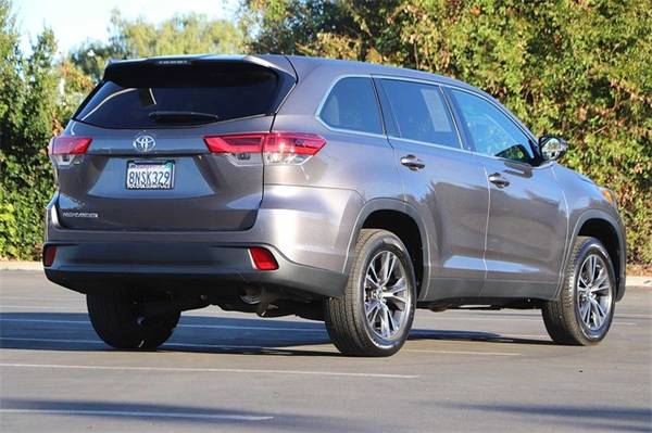2019 Toyota Highlander FWD 4D Sport Utility/SUV LE for sale in Sunnyvale, CA – photo 4