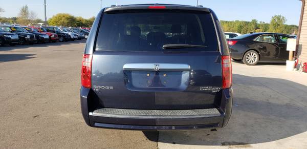 CARGO SPACE!! 2009 Dodge Grand Caravan 4dr Wgn SXT for sale in Chesaning, MI – photo 6
