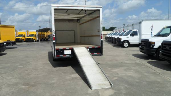 WE HAVE BOX TRUCKS FOR SALE WE FINANCE BUY HERE PAY HERE for sale in Houston, TX – photo 12