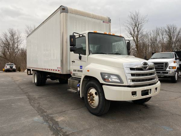 2015 Hino 268A 26' Box Truck ***DOCK HEIGHT***AUTOMATIC TRANS*** -... for sale in Swartz Creek, WI – photo 3