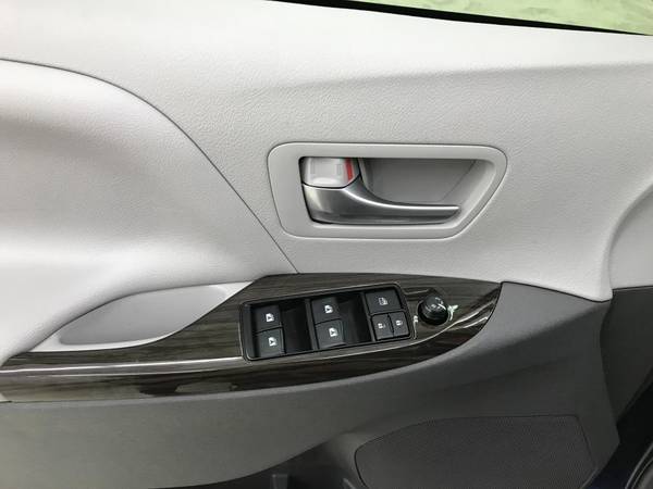 2018 Toyota Sienna AWD All Wheel Drive Van; Passenger - cars &... for sale in Coeur d'Alene, MT – photo 20