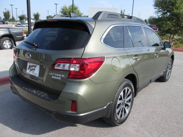 2017 Subaru Outback 2.5i suv Green Metallic for sale in Fayetteville, AR – photo 6