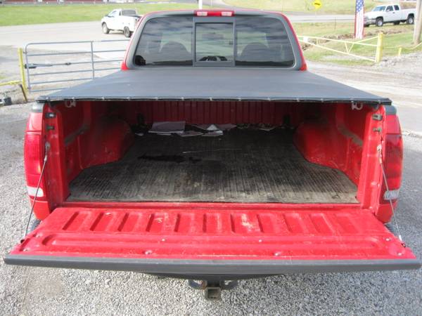 2001 Ford F150 XLT Super Cab Low Miles/ZERO Accidents! - cars for sale in Finchville, KY – photo 8