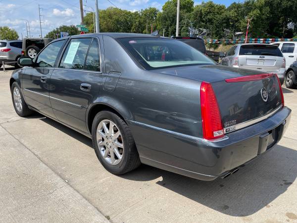 2010 Cadillac DTS - - by dealer - vehicle automotive for sale in Independence, MO 64053, MO – photo 5