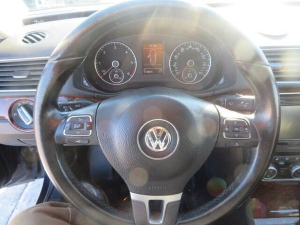 2013 Volkswagen Passat 4dr Sdn 2 0L DSG TDI SEL Premium 114, 000 for sale in Waterloo, IA – photo 17