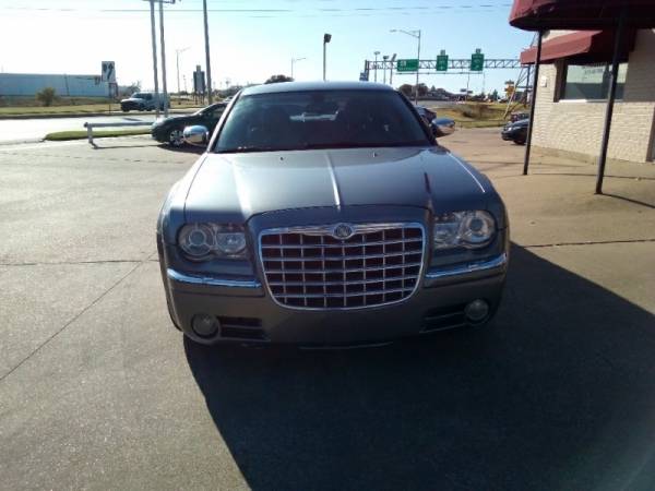 2007 Chrysler 300 4dr Sdn 300C RWD Leather/Sunroof 6000 Cash... Cash... for sale in Fort Worth, TX – photo 6