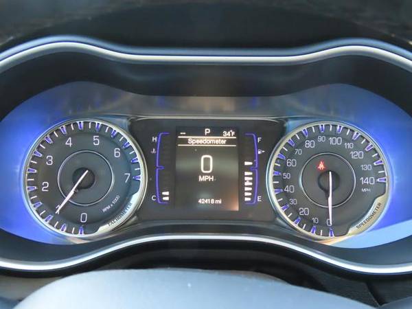 2015 Chrysler 200 LIMITED - cars & trucks - by dealer - vehicle... for sale in Pleasant Hill, IA – photo 14