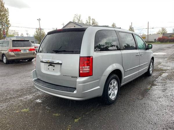 2010 Chrysler Town & Country Touring - - by dealer for sale in Portland, OR – photo 5