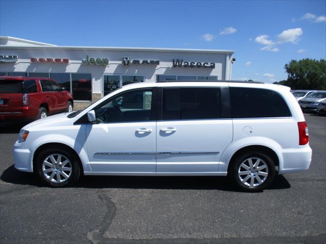 2016 Chrysler Town & Country Touring for sale in Waseca, MN – photo 2