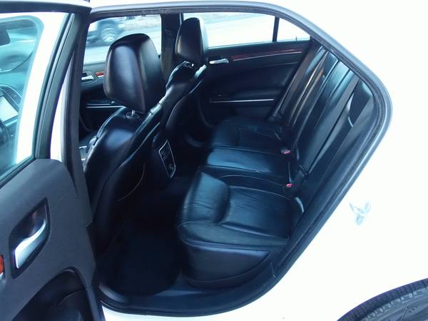 2012 Chrysler 300 LIMITED - - by dealer - vehicle for sale in Roanoke, VA – photo 13