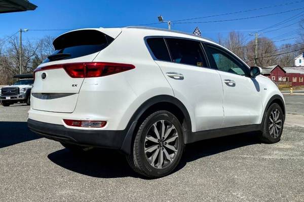 37k MILES! 2017 Kia Sportage EX AWD SUV 4CYL AUTOMATIC - cars & for sale in Pittsfield, MA – photo 3