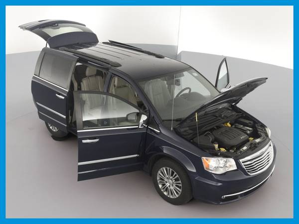 2014 Chrysler Town and Country Touring-L Minivan 4D van Blue for sale in NEWARK, NY – photo 21