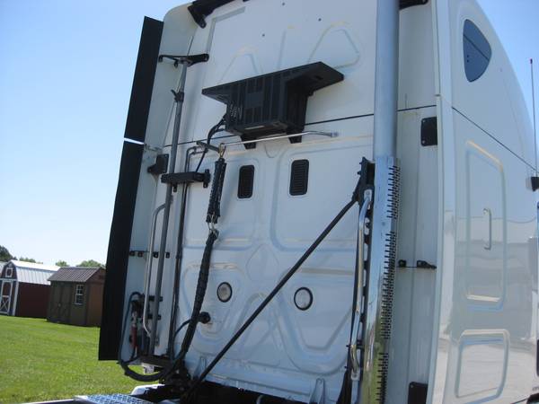 **** 2012 Freightliner Cascadia ***** for sale in Lone Jack, MO, NE – photo 7