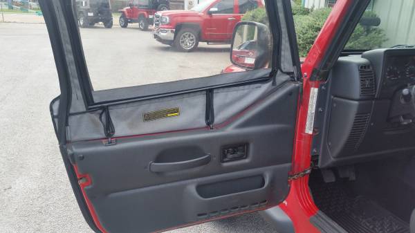 2005 Jeep Wrangler "X" Hardtop 6cyl/6spd for sale in Tyler, TX – photo 9