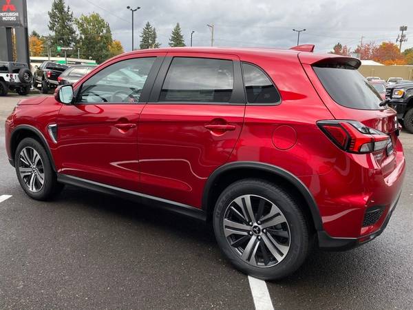 2020 Mitsubishi Outlander Sport 4x4 4WD SE SUV for sale in Milwaukie, OR – photo 4
