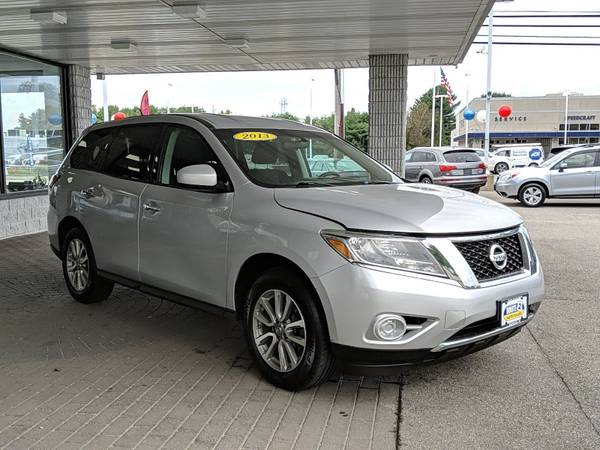 2013 Nissan Pathfinder for $249.00 a month. for sale in Warwick, RI – photo 2