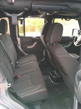 2013 Jeep Sahara Unlimited 4x4 6-speed manual for sale in Wilmington, NC – photo 8