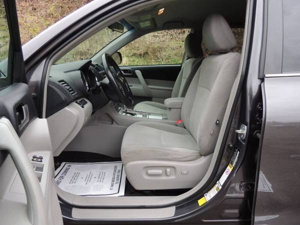 2013 Toyota Highlander Plus Only 94K Miles Back Up PowerGater for sale in binghamton, NY – photo 20