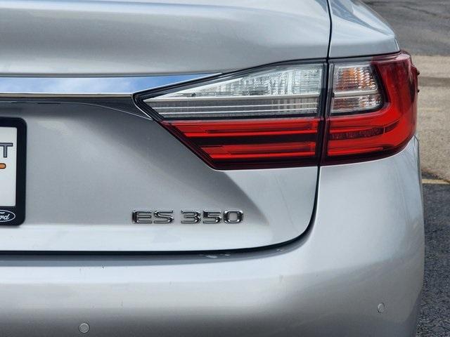 2017 Lexus ES 350 Base for sale in Freeport, IL – photo 7