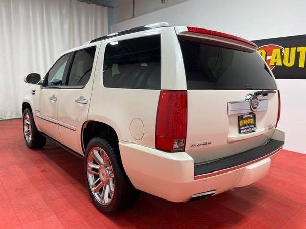 2013 Cadillac Escalade Platinum Edition AWD Platinum Edition 4dr SUV... for sale in Temple Hills, PA – photo 6